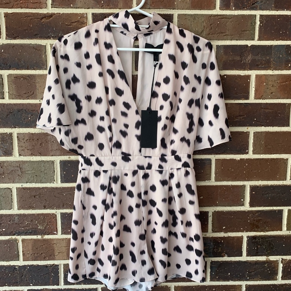 FOREVER NEW | Kendall & Kylie Selina Playsuit - Picture 6 of 6
